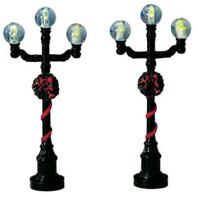 Photo of the Ball Street Lamps